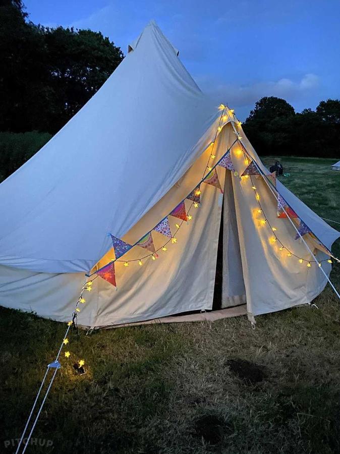 ホテル Dorset Glamping Fields Corfe Mullen エクステリア 写真